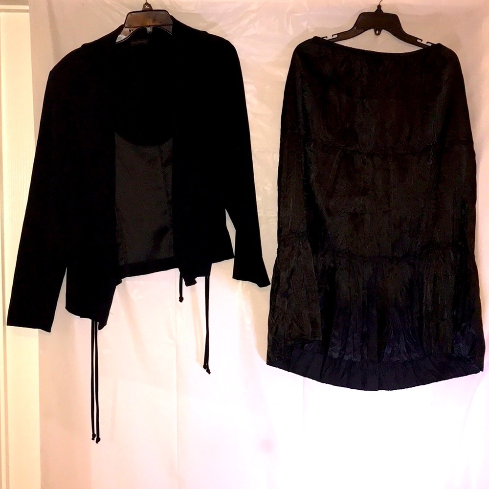 Sz 16 Black Skirt and Jacket by Courtenay